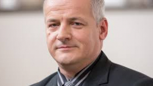 Prymula: Bary do deseti, omezení hromadných akcí