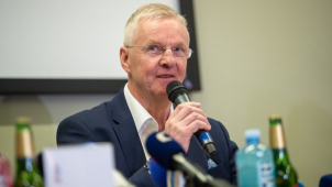 Jalonen začal skládat tým na šampionát