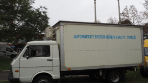 Speciální vůz změří kvalitu ovzduší na náměstí Svobody