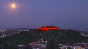 Špilberk se na výročí zbarví do červena