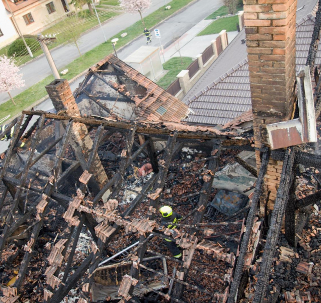Na Vyškovsku hořela střecha rodinného domu