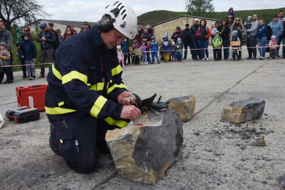 Hasiči se představili v technickém muzeu