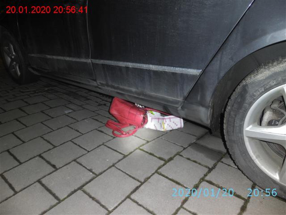 Strážníci v Brně díky svědkům našli ukradenou kabelku